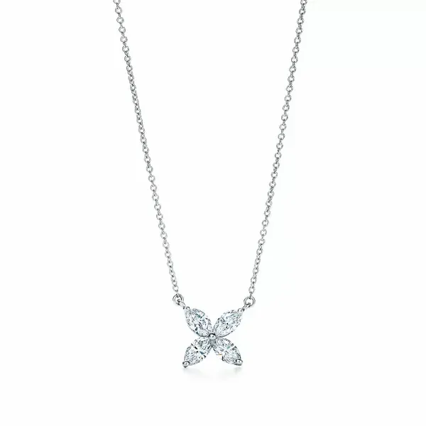 Diamond Pendants/Necklaces Van Atkins Jewelers New Albany, MS