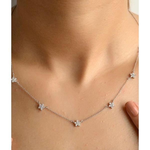 Diamond Pendants/Necklaces Van Atkins Jewelers New Albany, MS