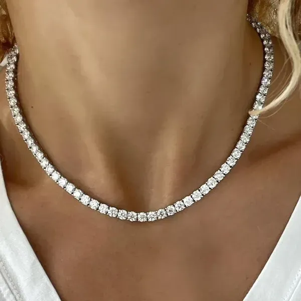 Diamond Pendants/Necklaces Van Atkins Jewelers New Albany, MS