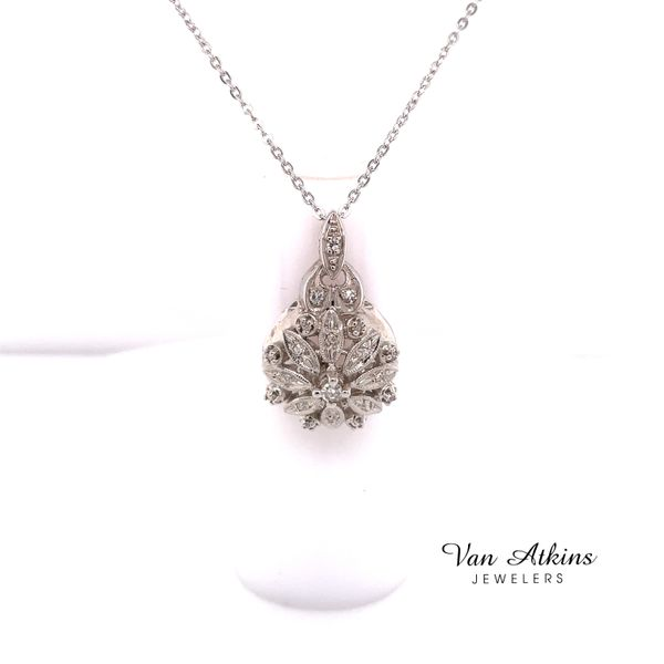 Estate Diamond Pendant/Necklace Van Atkins Jewelers New Albany, MS