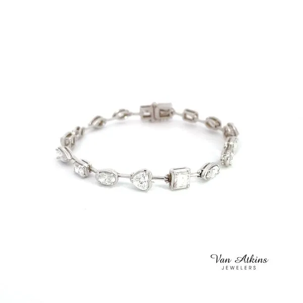 Multi shape Lab Grown Diamonds Image 2 Van Atkins Jewelers New Albany, MS