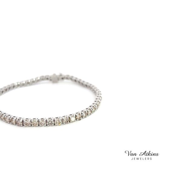 7.01 Carat Diamond Bracelet Image 2 Van Atkins Jewelers New Albany, MS