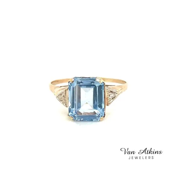 Colored Stone Rings - Women's Van Atkins Jewelers New Albany, MS
