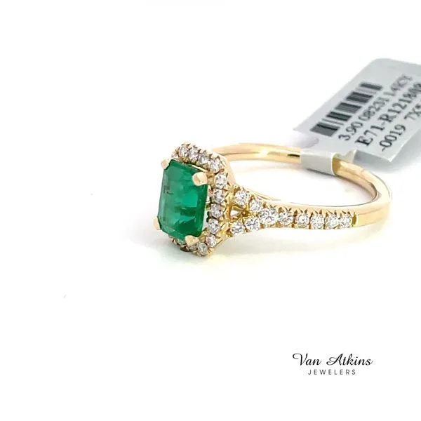 1.72 Carat Colored Stone Rings - Women's Image 3 Van Atkins Jewelers New Albany, MS