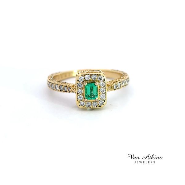 0.61 Carat Colored Stone Rings - Women's Image 2 Van Atkins Jewelers New Albany, MS