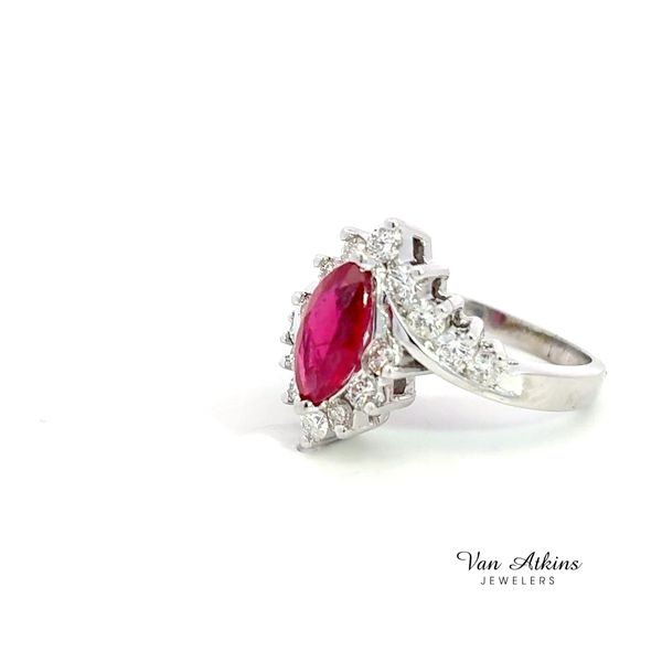 2.37 Carat Colored Stone Rings - Women's Image 2 Van Atkins Jewelers New Albany, MS