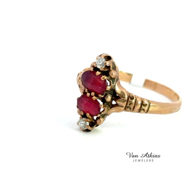 Estate Color Stone Ring Image 2 Van Atkins Jewelers New Albany, MS