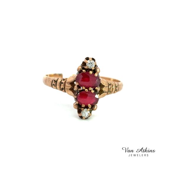 Estate Color Stone Ring Image 4 Van Atkins Jewelers New Albany, MS