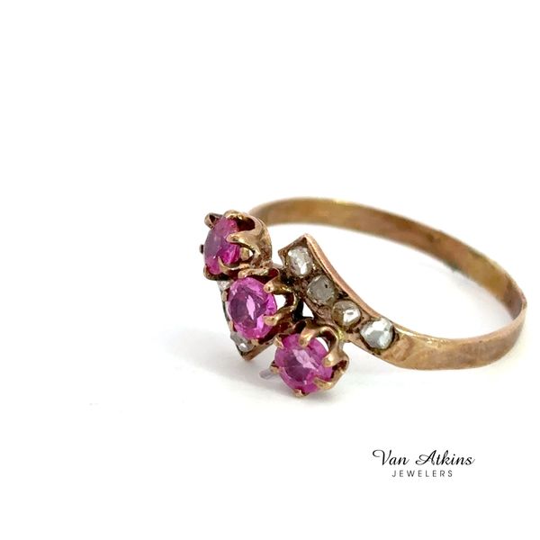 0.75 Carat Estate Color Stone Ring Image 2 Van Atkins Jewelers New Albany, MS