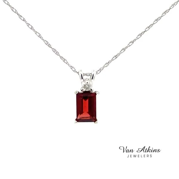 Color Stones Pendants/Necklaces Van Atkins Jewelers New Albany, MS