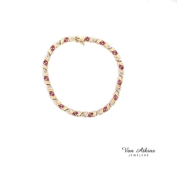 1.05 Carat Color Stone Bracelet Image 2 Van Atkins Jewelers New Albany, MS