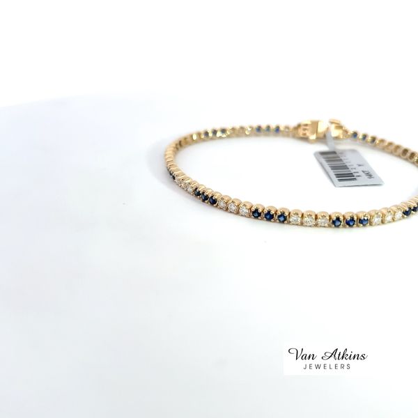 2.34 Carat Color Stone Bracelet Image 2 Van Atkins Jewelers New Albany, MS