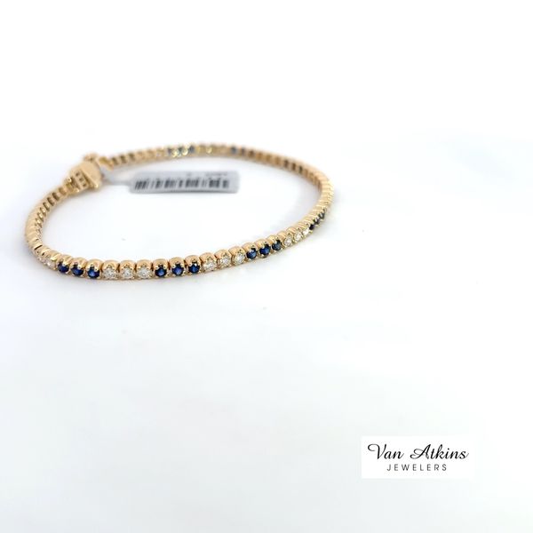 2.34 Carat Color Stone Bracelet Image 3 Van Atkins Jewelers New Albany, MS