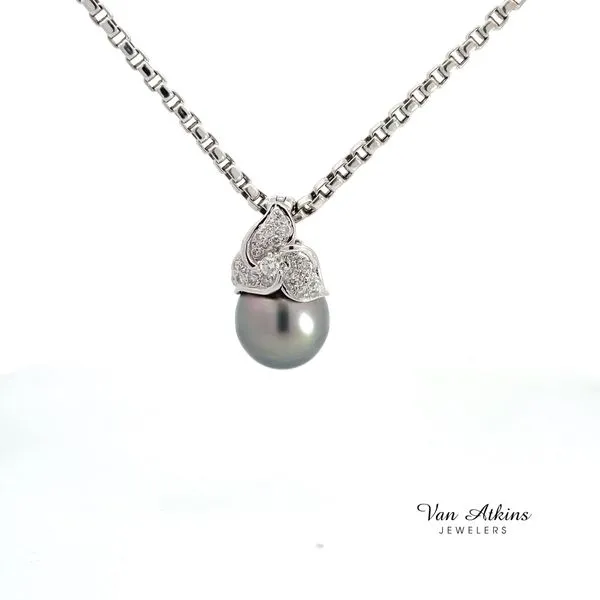 0.4 Carat Pearl Necklace Image 3 Van Atkins Jewelers New Albany, MS