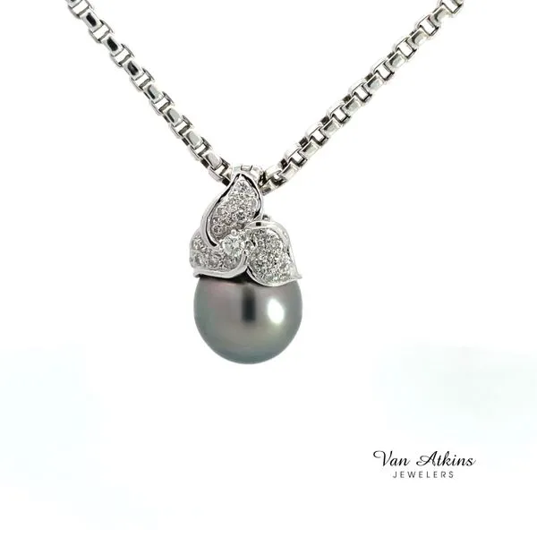 0.4 Carat Pearl Necklace Van Atkins Jewelers New Albany, MS