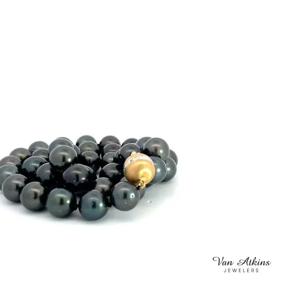 0.04 Carat Pearl Necklace Image 3 Van Atkins Jewelers New Albany, MS