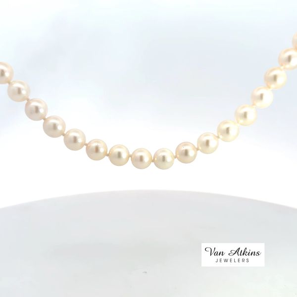 Pearl Necklace Image 4 Van Atkins Jewelers New Albany, MS