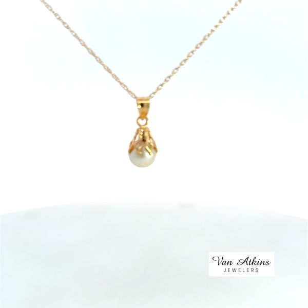 Pearl Pendant Image 2 Van Atkins Jewelers New Albany, MS