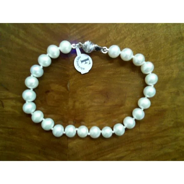 Pearl Bracelets Image 2 Van Atkins Jewelers New Albany, MS