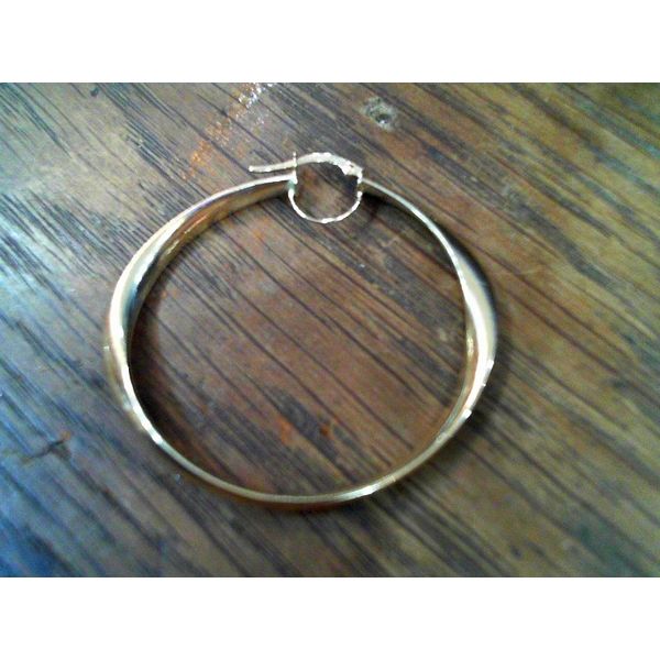 Precious Metal (No Stones) Earrings Van Atkins Jewelers New Albany, MS