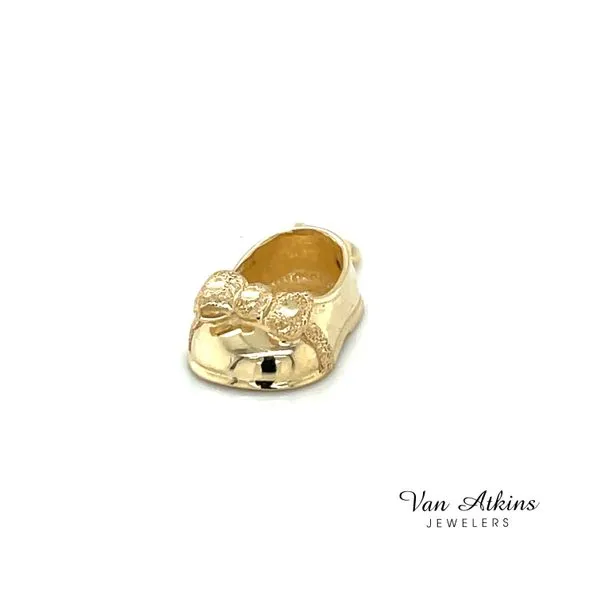 Precious Metal (No Stones) Pendants / Necklaces Van Atkins Jewelers New Albany, MS