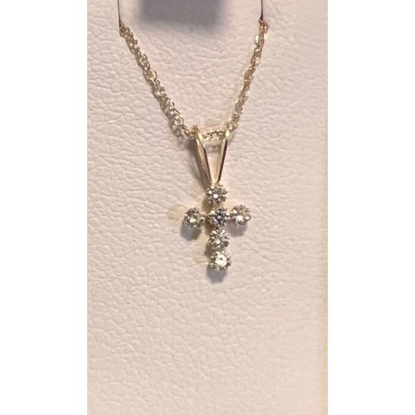 Precious Metal (No Stones) Pendants / Necklaces Van Atkins Jewelers New Albany, MS