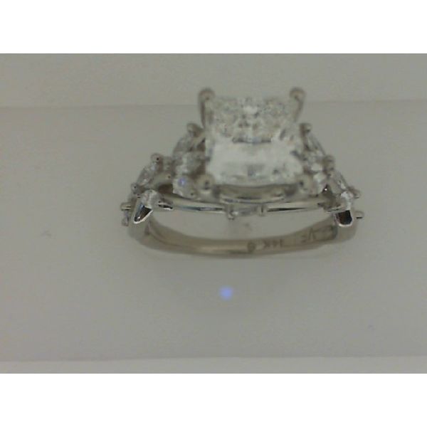 Custom 14K White Gold Diamond Engagement Ring Image 3 Vandenbergs Fine Jewellery Winnipeg, MB