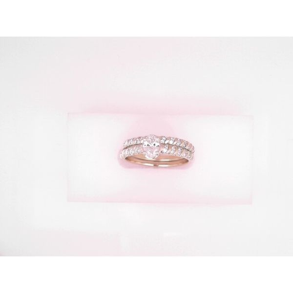 10K Yellow Gold Diamond Bridal Set Vandenbergs Fine Jewellery Winnipeg, MB