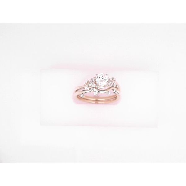 10K Yellow Gold Diamond Floral Bridal Set Vandenbergs Fine Jewellery Winnipeg, MB