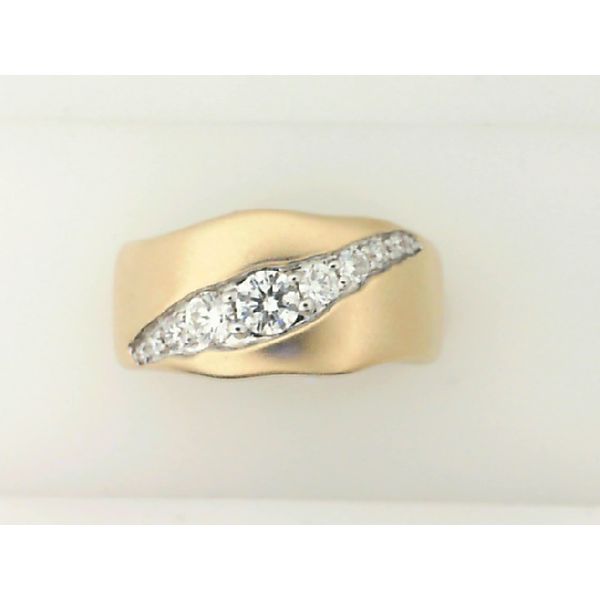 14K Yellow Gold Diamond Ring Vandenbergs Fine Jewellery Winnipeg, MB