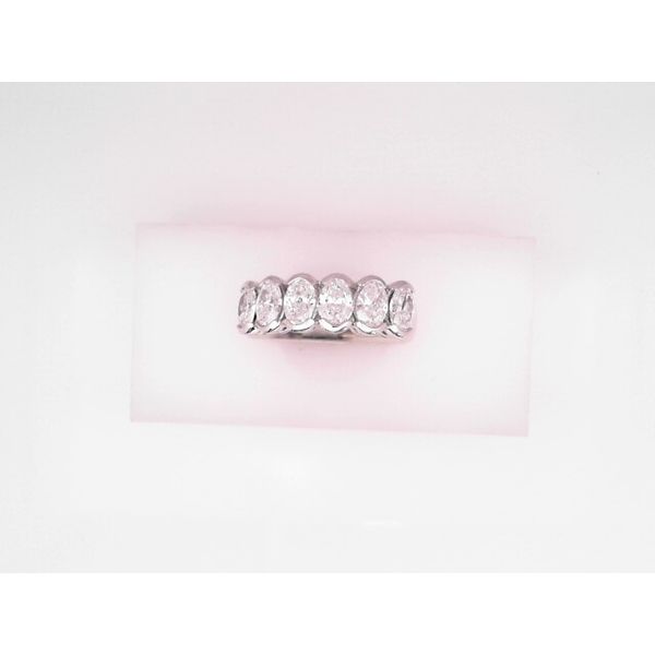 14K White Gold Oval Diamond Band Vandenbergs Fine Jewellery Winnipeg, MB