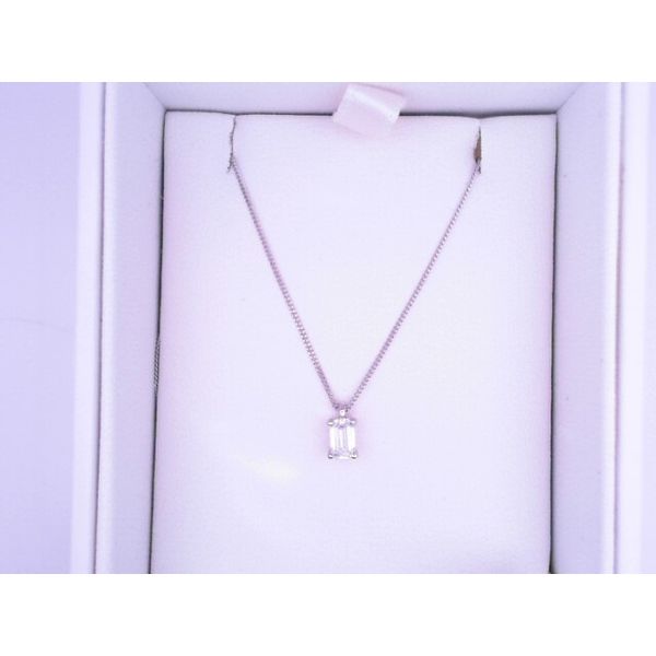 10K White Gold Emerald Diamond Necklace Vandenbergs Fine Jewellery Winnipeg, MB