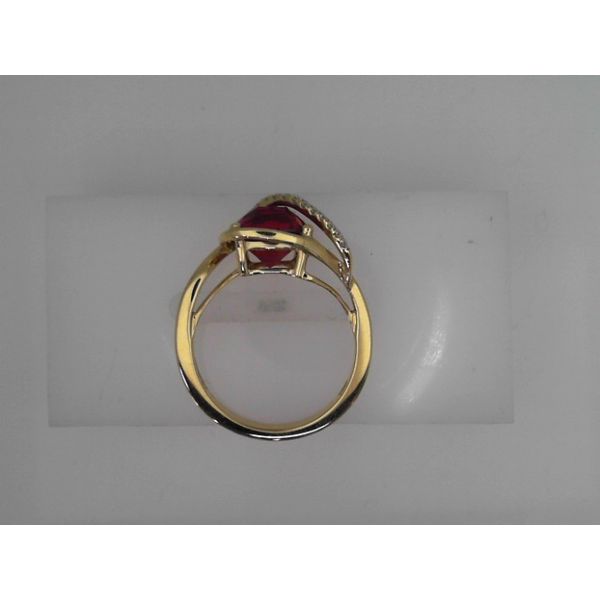 14K Gold Ruby & Diamond Ring Image 2 Vandenbergs Fine Jewellery Winnipeg, MB