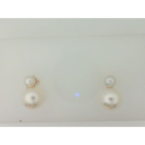14K Gold Freshwater Pearl Earrings Vandenbergs Fine Jewellery Winnipeg, MB