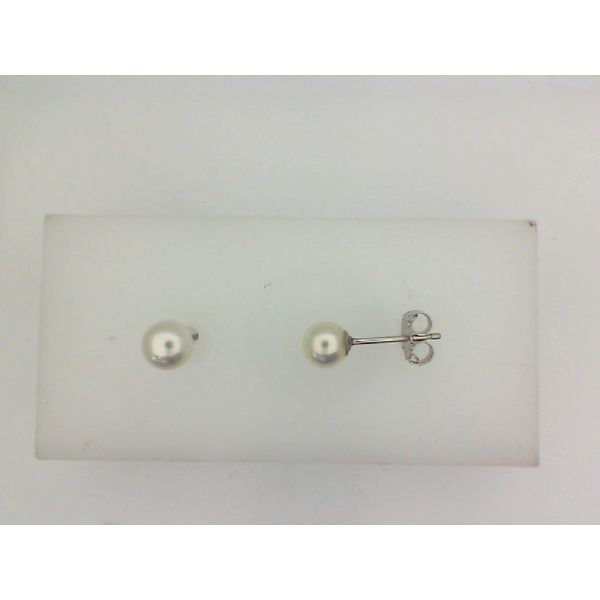 14K White Gold Akoya Pearl Studs Vandenbergs Fine Jewellery Winnipeg, MB