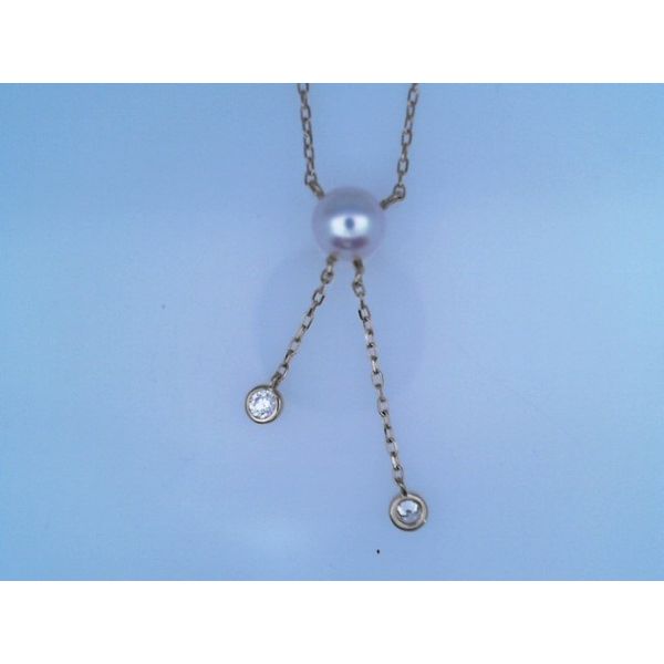 14K Gold Akoya Pearl & Diamond Necklace Vandenbergs Fine Jewellery Winnipeg, MB