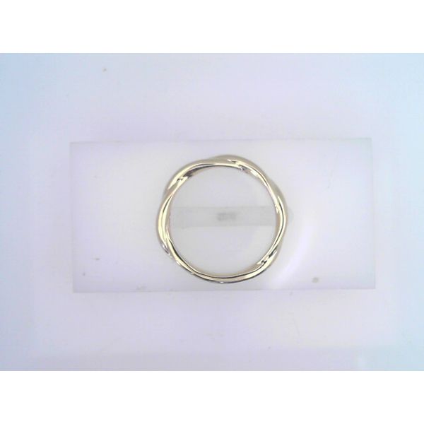14K Yellow Gold Twisted Band Image 2 Vandenbergs Fine Jewellery Winnipeg, MB