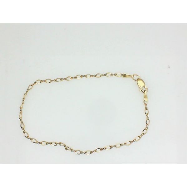 Gold Plated Petite Figure Eight Link Bracelet Vandenbergs Fine Jewellery Winnipeg, MB