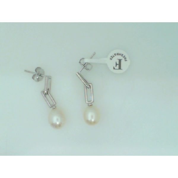 Pearl Paperclip Earrings Vandenbergs Fine Jewellery Winnipeg, MB