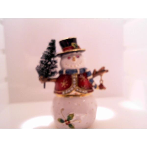 "Rusty The Snowman" Trinket Box Vandenbergs Fine Jewellery Winnipeg, MB