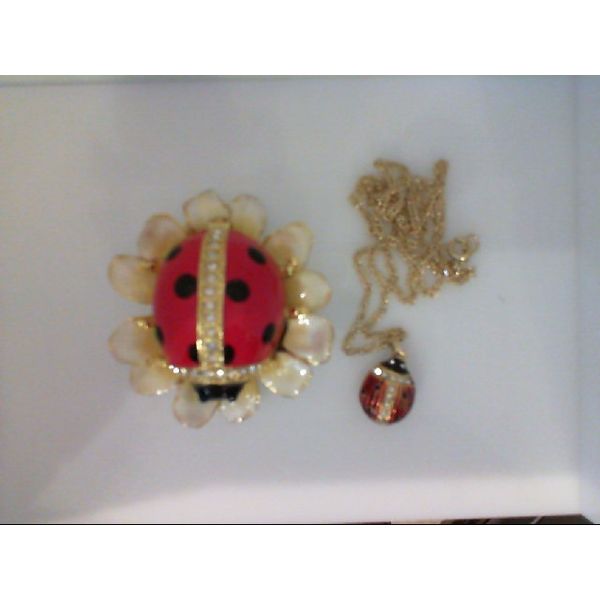 "Blooming Ladybug" Mini Trinket Box Vandenbergs Fine Jewellery Winnipeg, MB