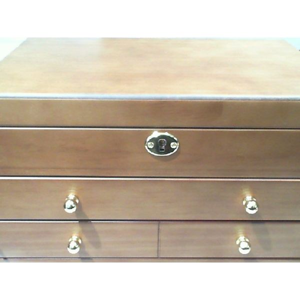 Wooden Locking Jewellery Box Image 2 Vandenbergs Fine Jewellery Winnipeg, MB