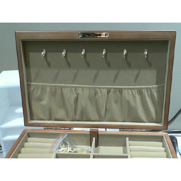 Wooden Locking Jewellery Box Vandenbergs Fine Jewellery Winnipeg, MB