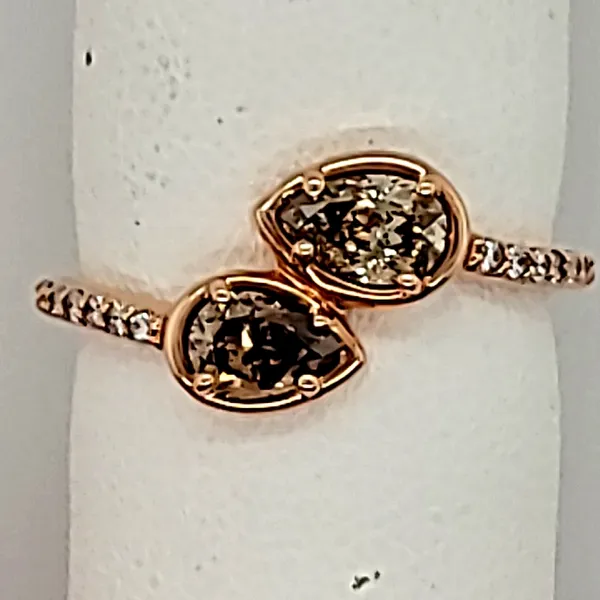 DIAMOND RING | PINK DIAMOND | PEAR SHAPED | ROSE GOLD Van Scoy Jewelers Wyomissing, PA