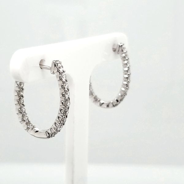 Lady's Hoop Earrings Van Scoy Jewelers Wyomissing, PA