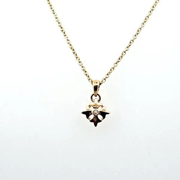 Sparkling Elegance: KIR Collections Signature Single Cro...