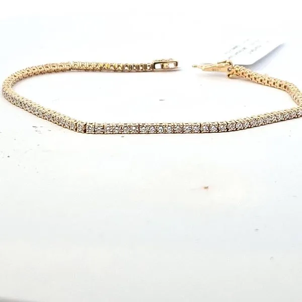 14K Yellow Gold Lab-Grown Diamond Bracelet | VanScoy Jewelers of Wyomissing Van Scoy Jewelers Wyomissing, PA