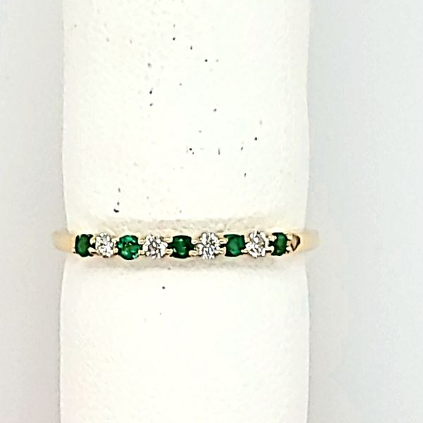 EMERALD RING | DIAMOND RING | 14 KARAT YELLOW GOLD Van Scoy Jewelers Wyomissing, PA