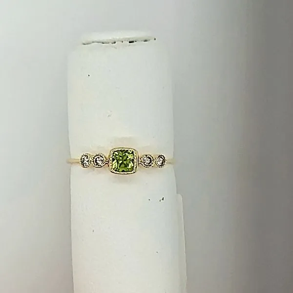 14 KARAT WHITE GOLD PERIDOT AND DIAMOND RING Van Scoy Jewelers Wyomissing, PA