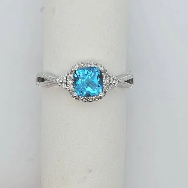 Sapphire Splendor: 14 Karat White Gold Ring with 0.82 Car...